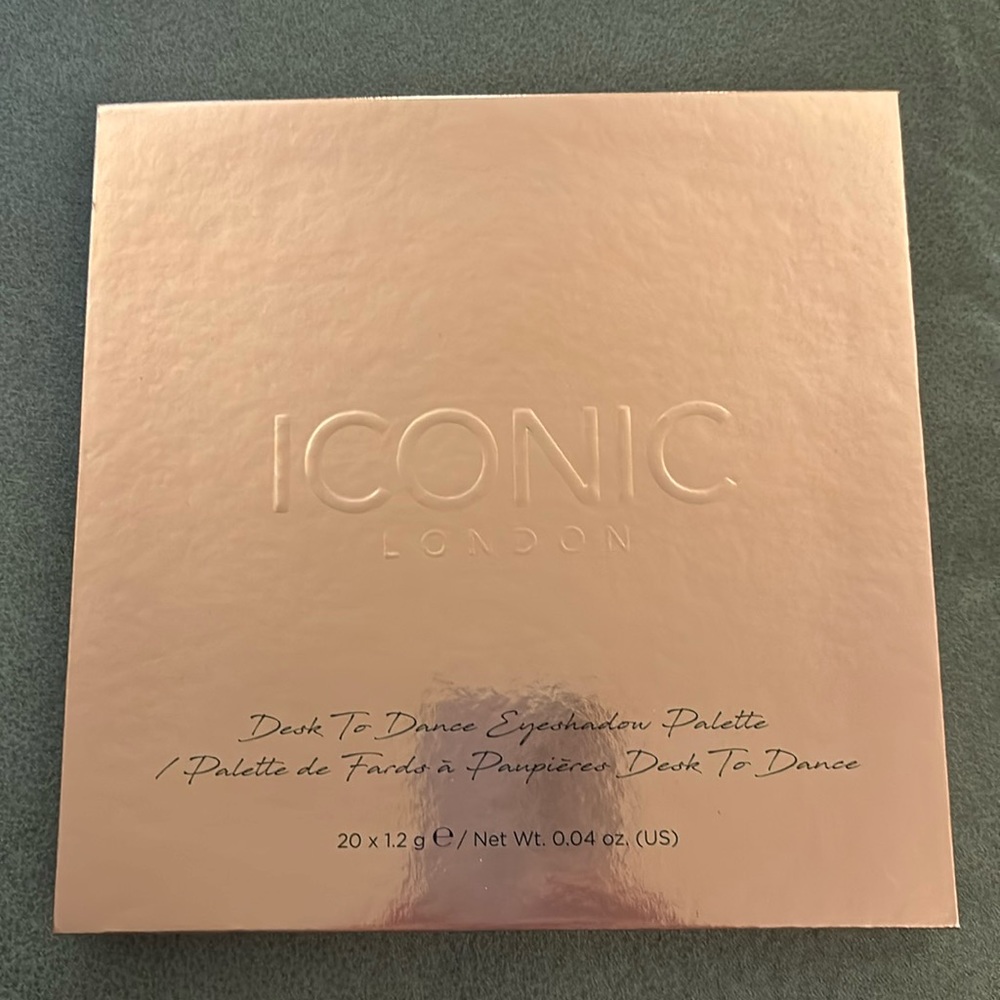 Iconic London dark to dance eyeshadow palette